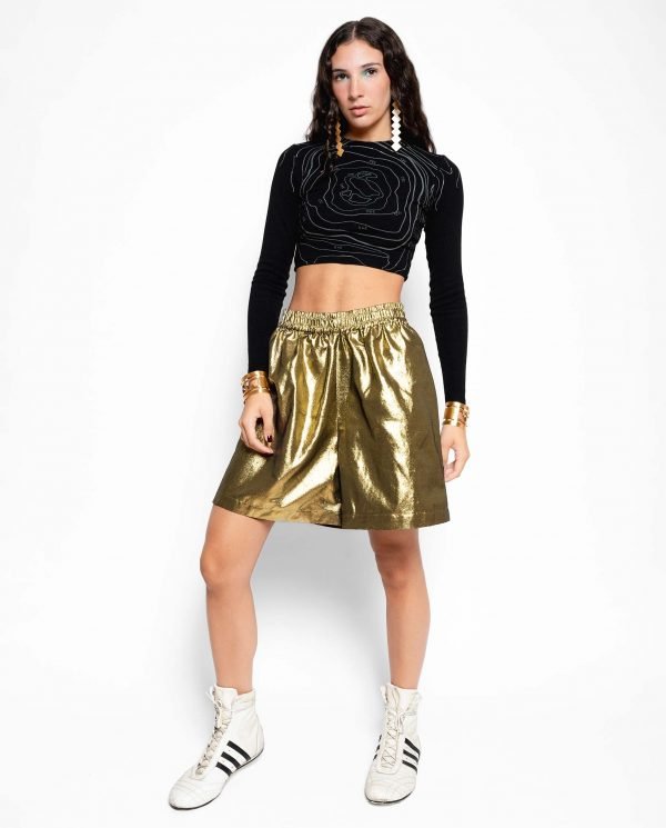 Pantalón corto dorado