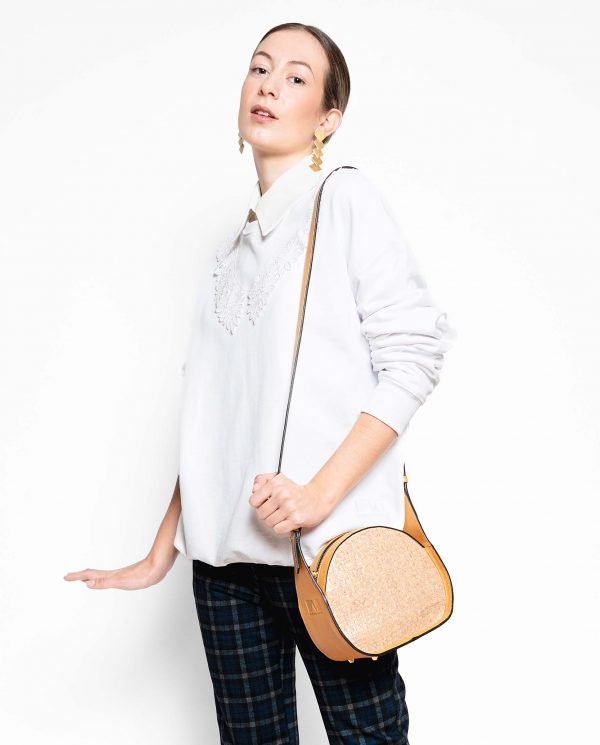 Sudadera oversize aplique guipure